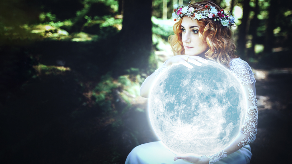 Craft A Surreal Maiden-Of-The-Moon Composite <BR>by Kirk Nelson 
